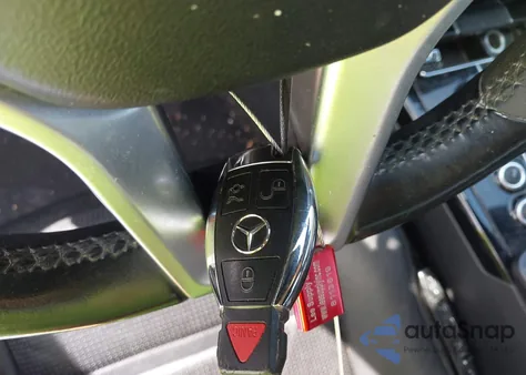 2012 Mercedes-Benz E 63 Amg z USA, uszkodzony, nr VIN WDDHF7EB2CA659903